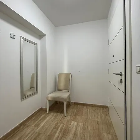 Aron Apartment Makarska